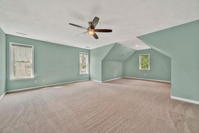 6316 Sandhurst DR, Roanoke, VA 24018