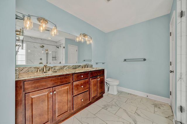 6316 Sandhurst DR, Roanoke, VA 24018