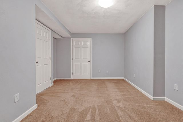 6316 Sandhurst DR, Roanoke, VA 24018