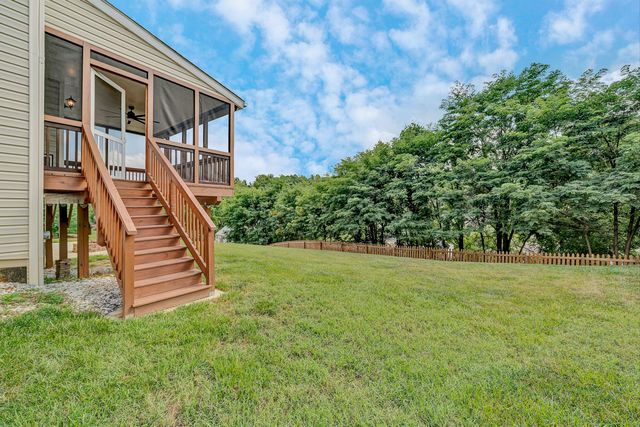 6316 Sandhurst DR, Roanoke, VA 24018