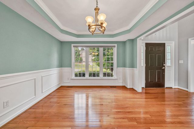 6316 Sandhurst DR, Roanoke, VA 24018