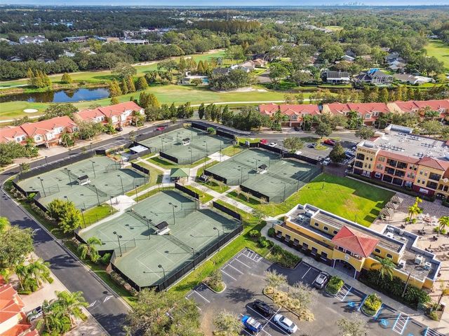 14603 VILLAGE GLEN CIRCLE, Tampa, FL 33618