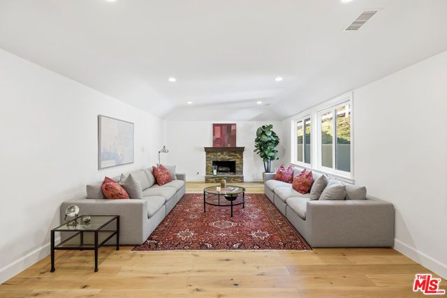 10 Baymare Road, Bell Canyon, CA 91307