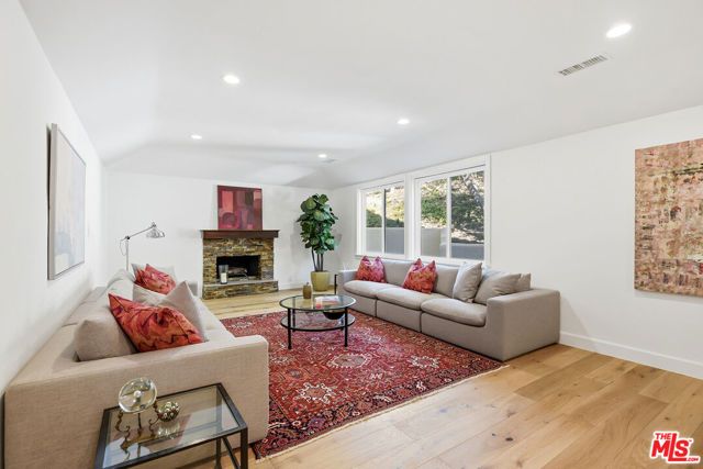 10 Baymare Road, Bell Canyon, CA 91307