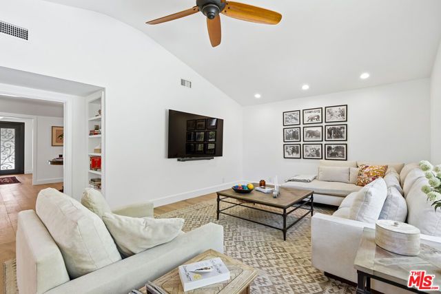 10 Baymare Road, Bell Canyon, CA 91307