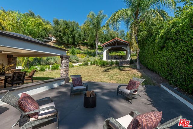 10 Baymare Road, Bell Canyon, CA 91307