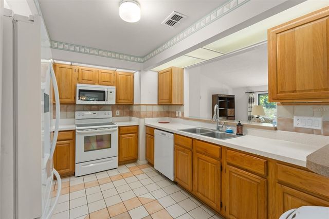 9717 LAKE DOUGLAS PLACE, Orlando, FL 32817