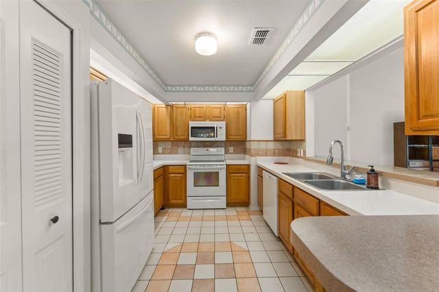 9717 LAKE DOUGLAS PLACE, Orlando, FL 32817