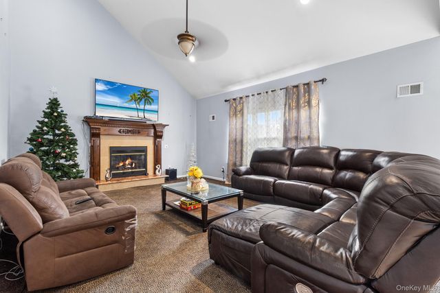 51 Jordan Drive, Medford, NY 11763