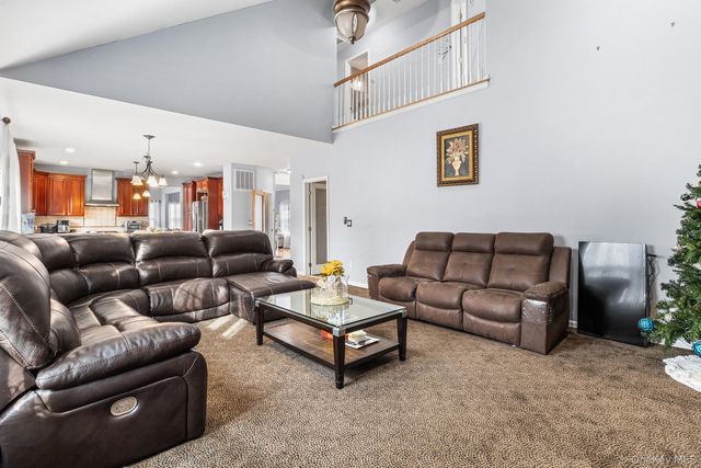 51 Jordan Drive, Medford, NY 11763