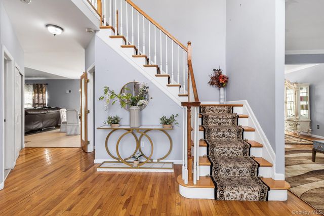 51 Jordan Drive, Medford, NY 11763