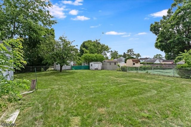 425 New Market Rd 2, Piscataway Twp., NJ 08854
