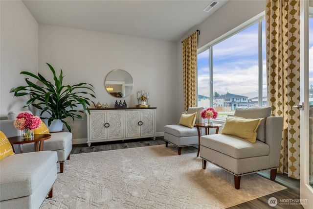 6211 232nd Avenue E, Buckley, WA 98321