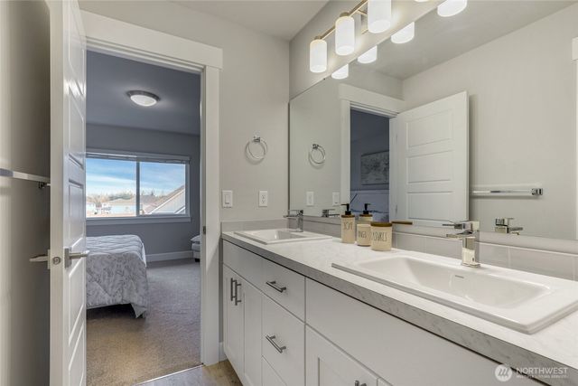 6211 232nd Avenue E, Buckley, WA 98321