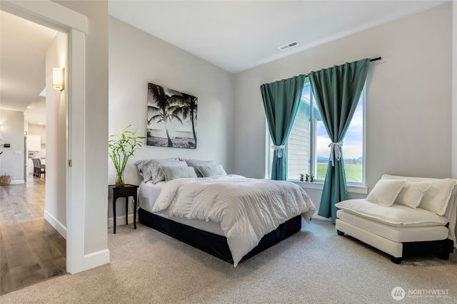 6211 232nd Avenue E, Buckley, WA 98321