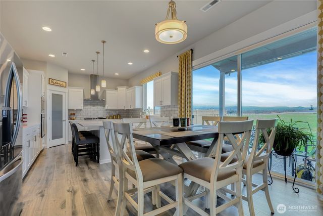 6211 232nd Avenue E, Buckley, WA 98321