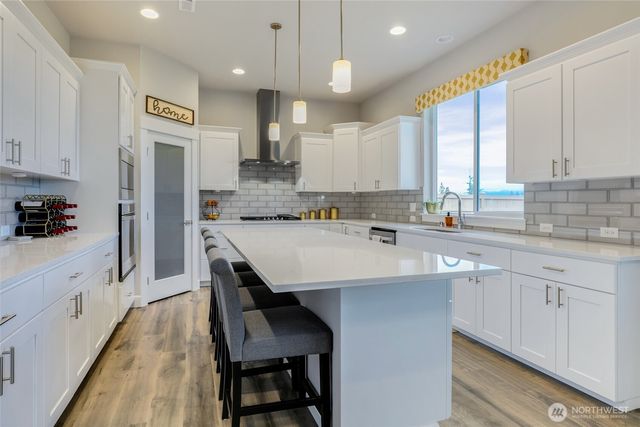 6211 232nd Avenue E, Buckley, WA 98321