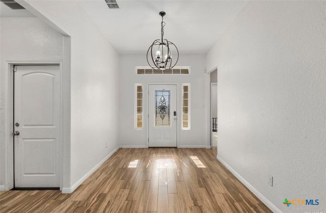 162 Lost Maples Way, Marion, TX 78124