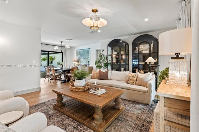 7500 SW 175th St, Palmetto Bay, FL 33157