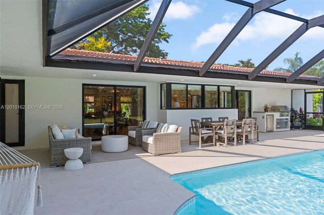 7500 SW 175th St, Palmetto Bay, FL 33157