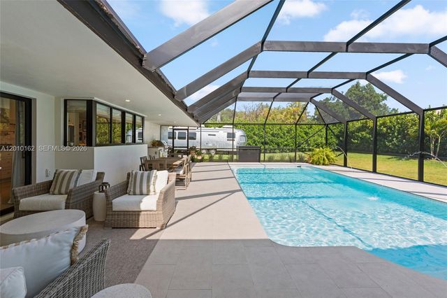7500 SW 175th St, Palmetto Bay, FL 33157