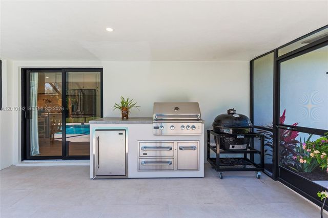 7500 SW 175th St, Palmetto Bay, FL 33157