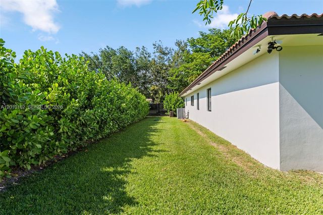 7500 SW 175th St, Palmetto Bay, FL 33157