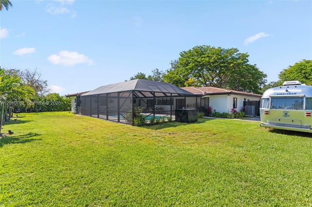 7500 SW 175th St, Palmetto Bay, FL 33157