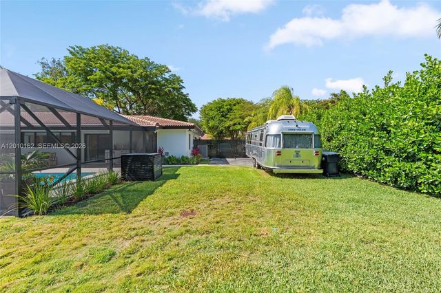 7500 SW 175th St, Palmetto Bay, FL 33157