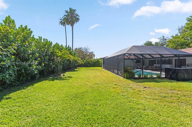 7500 SW 175th St, Palmetto Bay, FL 33157