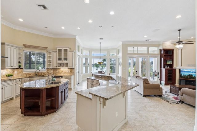 1017 JOHNS POINT DRIVE, Oakland, FL 34787