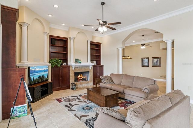 1017 JOHNS POINT DRIVE, Oakland, FL 34787