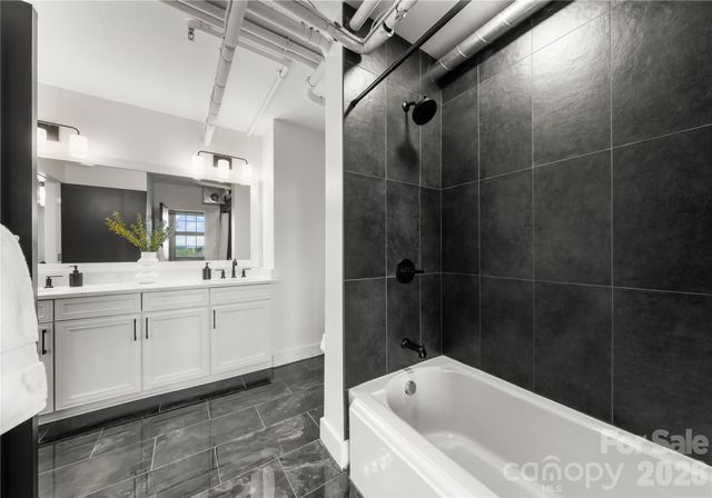 715 N Graham Street 603, Charlotte, NC 28202