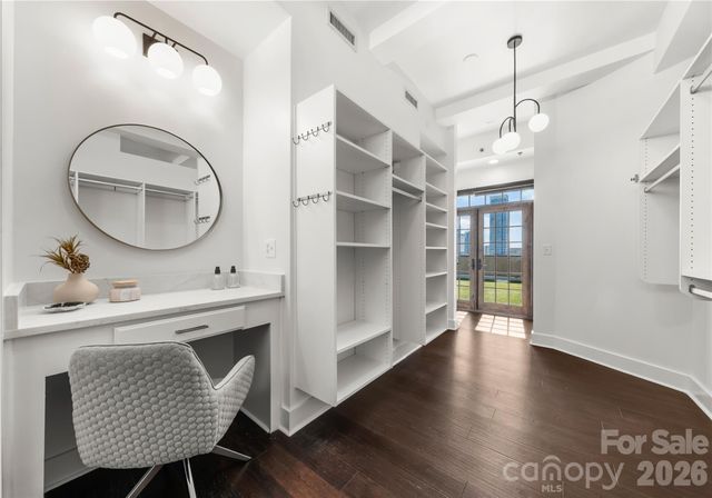 715 N Graham Street 603, Charlotte, NC 28202