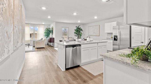 820 Fairway Avenue, Byram, MS 39272