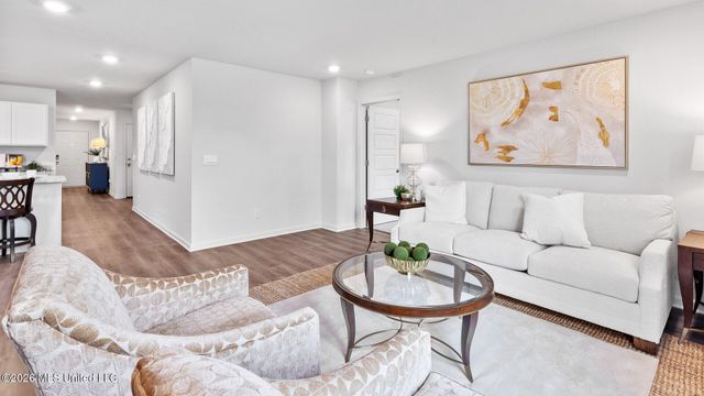 820 Fairway Avenue, Byram, MS 39272