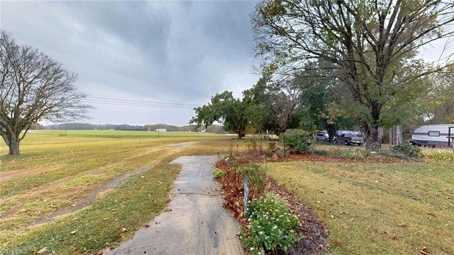 2788 Fuller Mill N Road, Thomasville, NC 27360