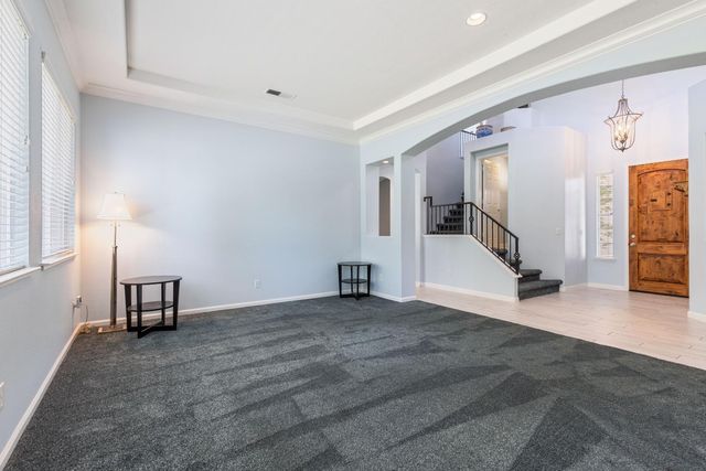 3361 Swallows Nest Ln, Sacramento, CA 95833