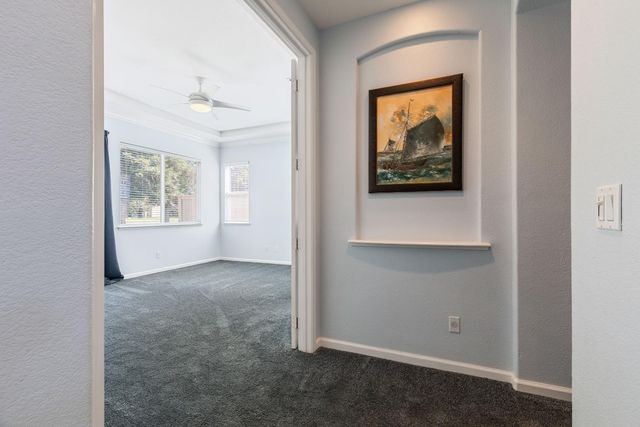 3361 Swallows Nest Ln, Sacramento, CA 95833