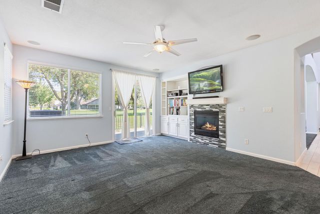 3361 Swallows Nest Ln, Sacramento, CA 95833