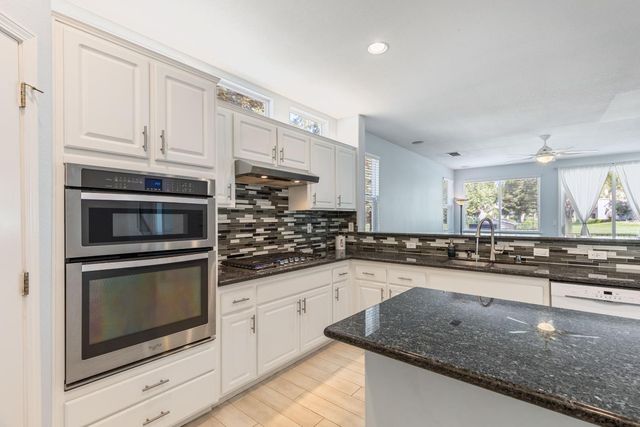 3361 Swallows Nest Ln, Sacramento, CA 95833