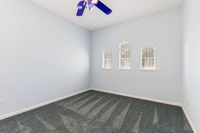 3361 Swallows Nest Ln, Sacramento, CA 95833