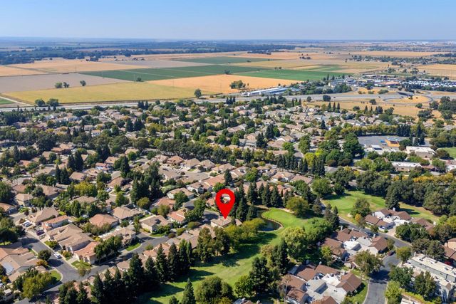3361 Swallows Nest Ln, Sacramento, CA 95833