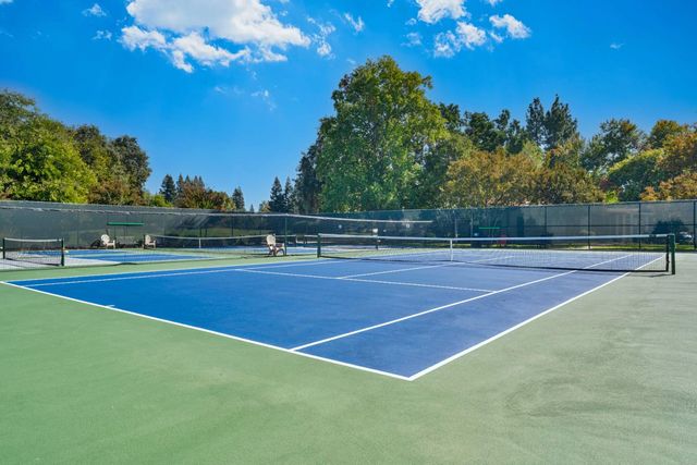 3361 Swallows Nest Ln, Sacramento, CA 95833