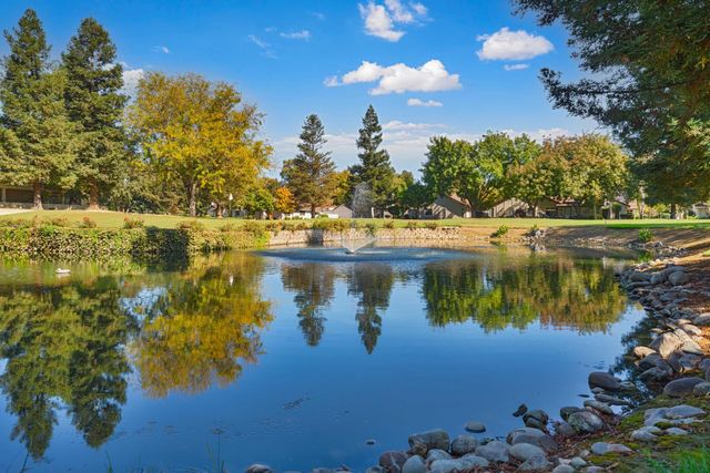 3361 Swallows Nest Ln, Sacramento, CA 95833