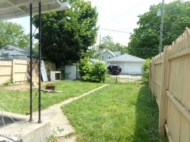 349 Raymer Boulevard, Toledo, OH 43605