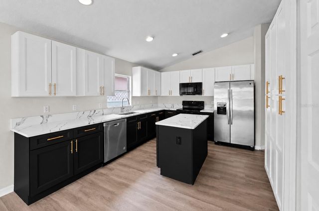 634 SPRING CAVERN AVENUE, Orange City, FL 32763