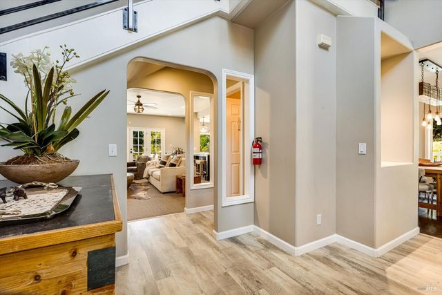 2980 Warm Springs Rd, Glen Ellen, CA 95442