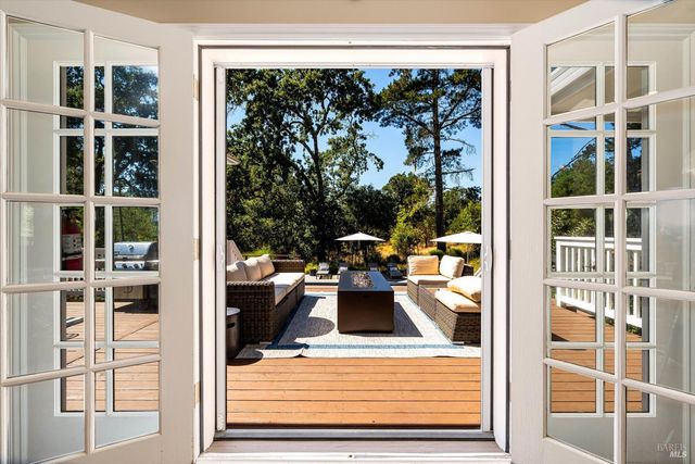 2980 Warm Springs Rd, Glen Ellen, CA 95442