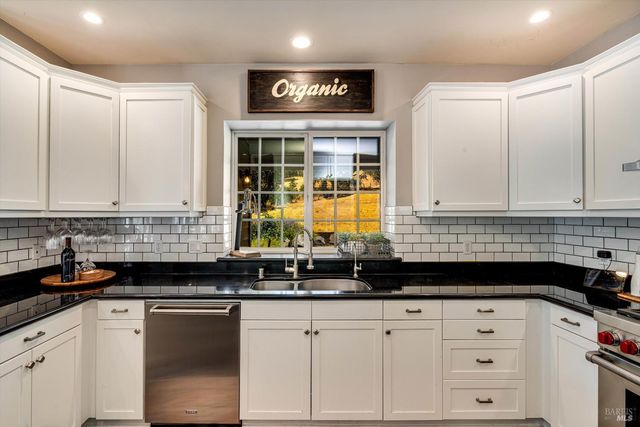 2980 Warm Springs Rd, Glen Ellen, CA 95442